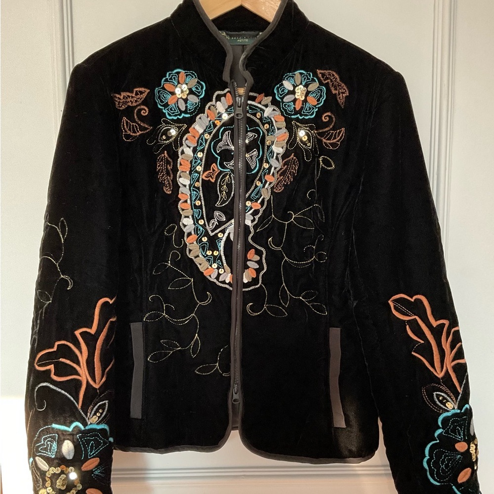 Harve Benard Black Embroidered velour Blazer